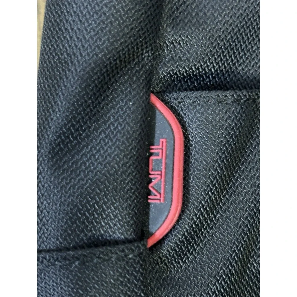 Tumi tech professional